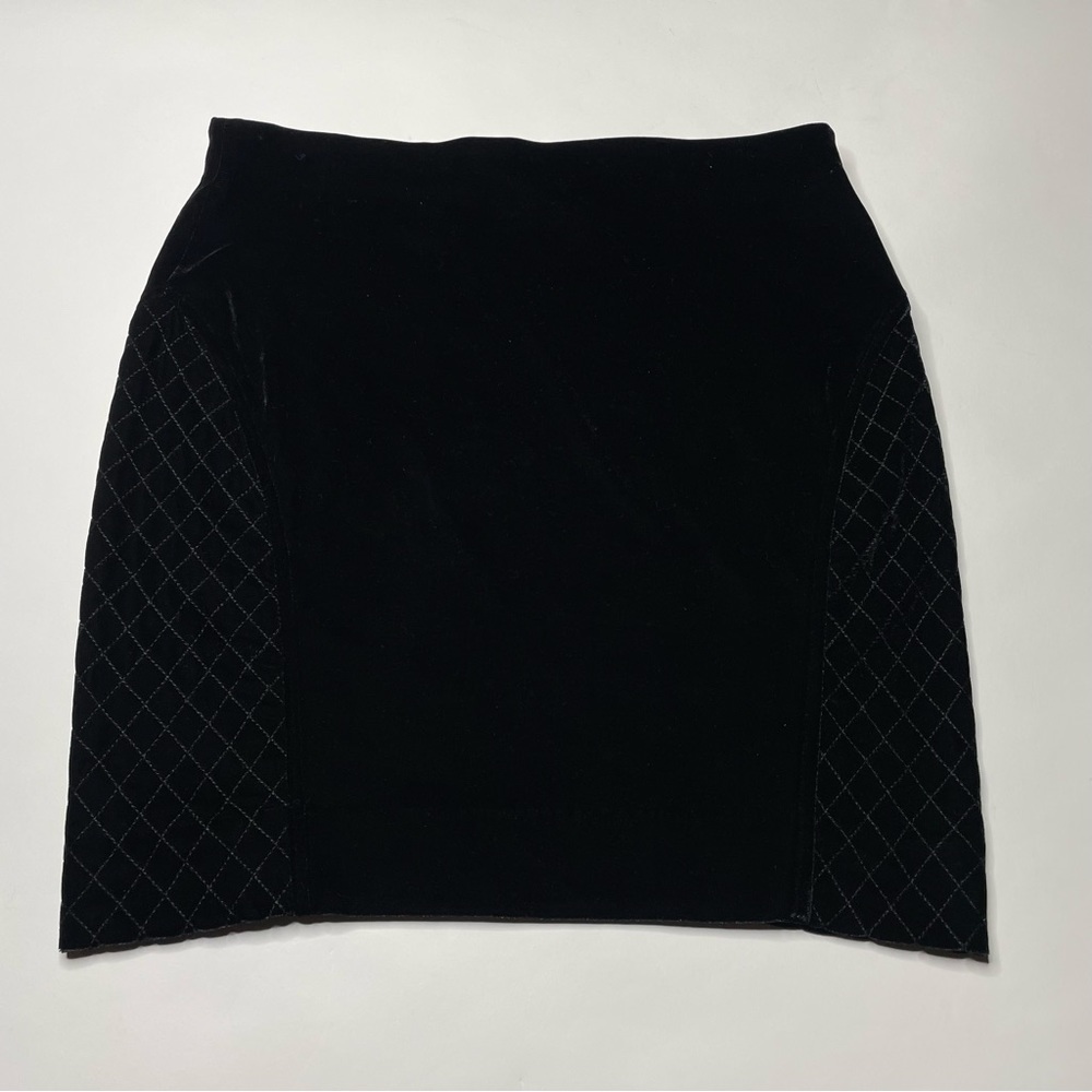 Simply Vera Wang Black Velvet Mini Skirt - Size Small